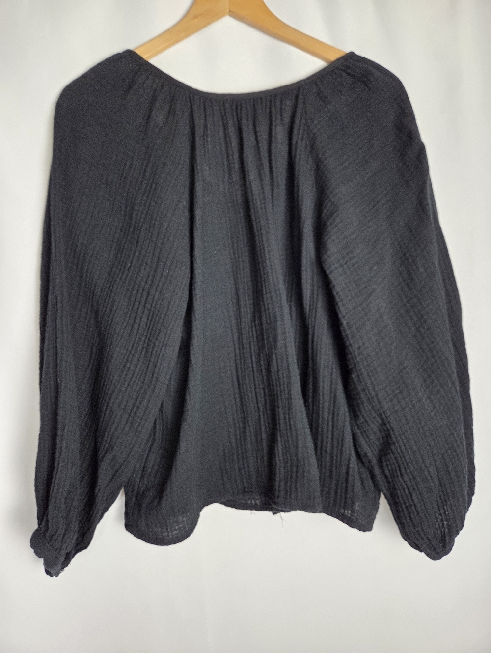 Universal Thread BlackCotton Guazdle Puff Long Sleeve Blouse - Picture 4 of 10
